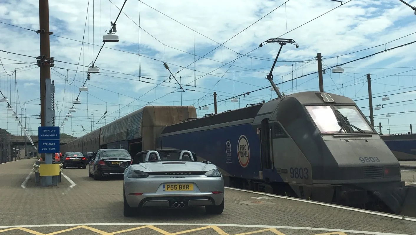 Bus Hits Train Stopped on French Side of Channel Tunnel, 19 Injured